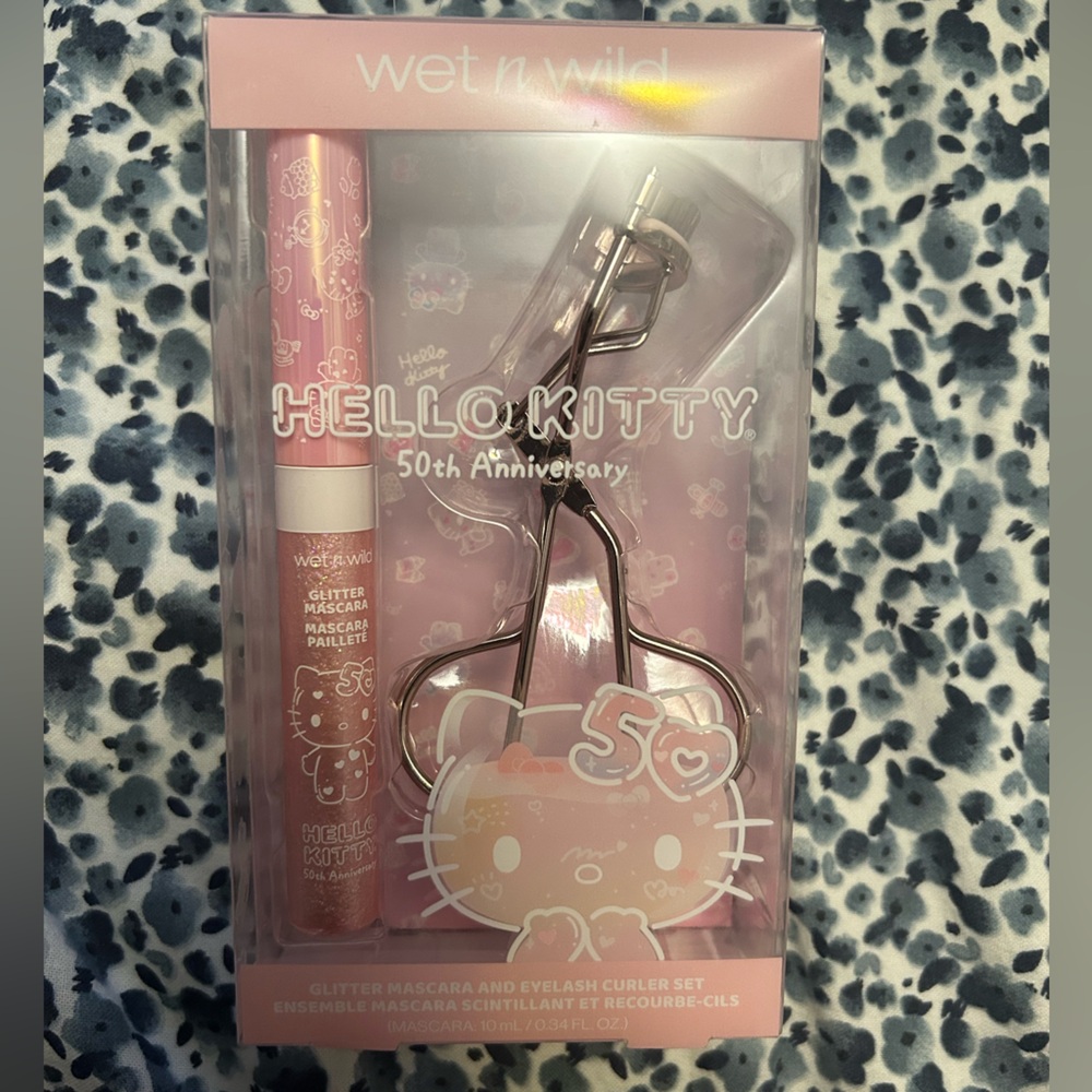 Wet N Wild x Hello Kitty 50th Anniversary eyelash curler